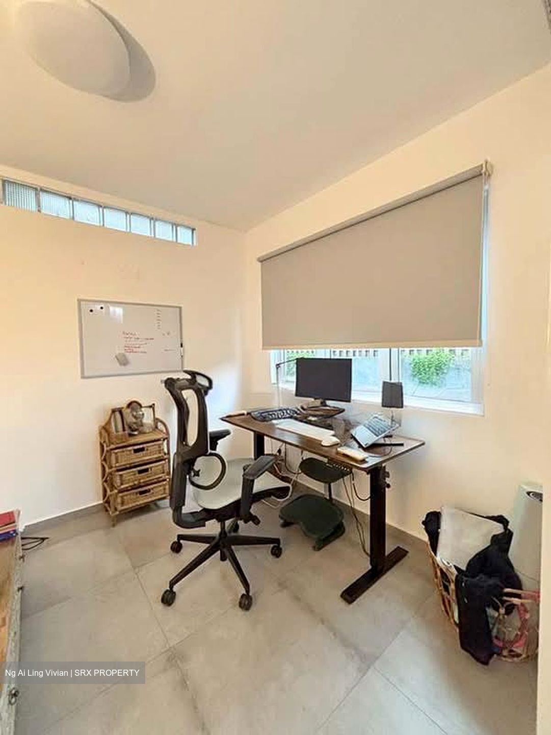 Hillcrest Park (D11), Terrace #568653651